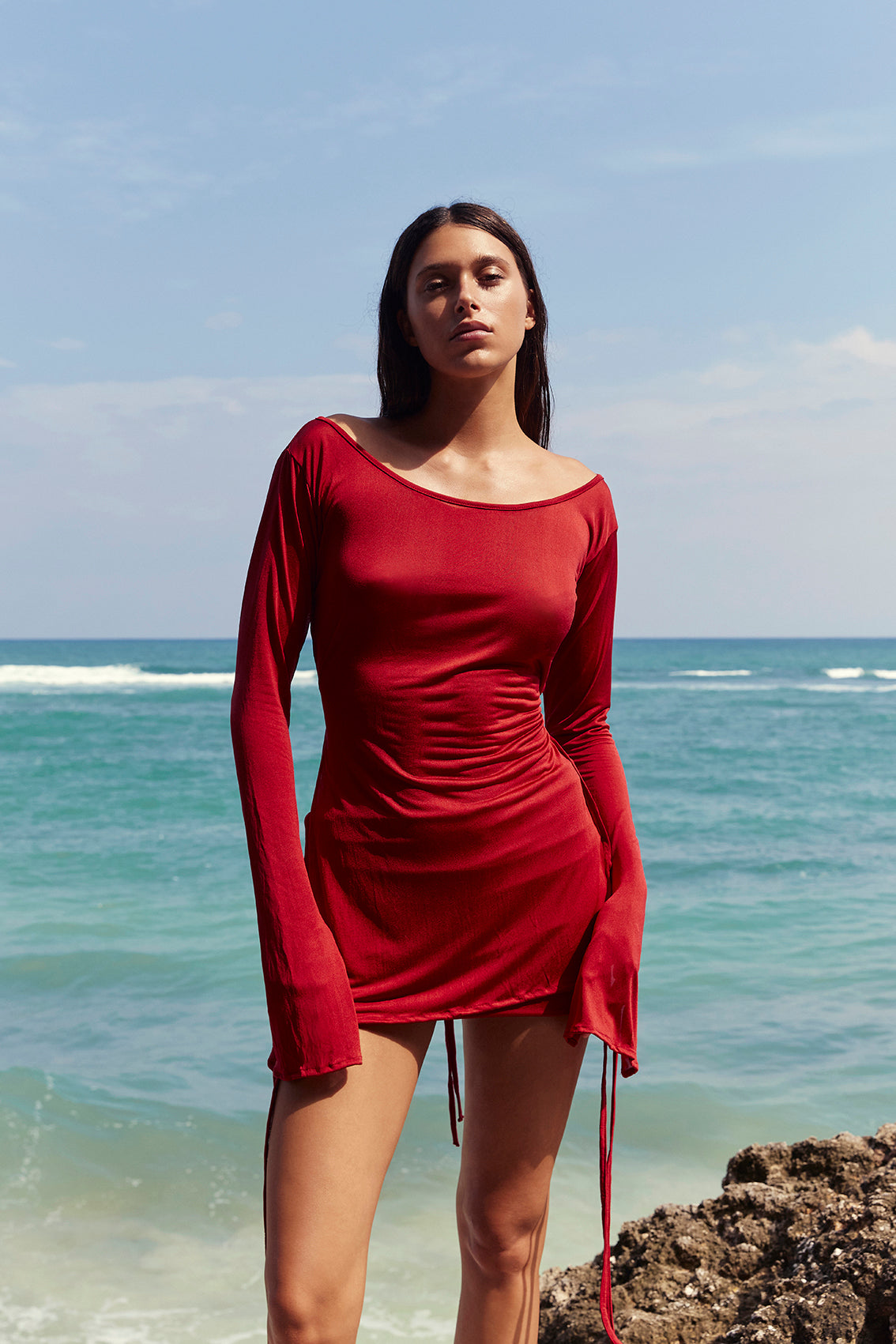 SILK BACKLESS LONG TOP - RED